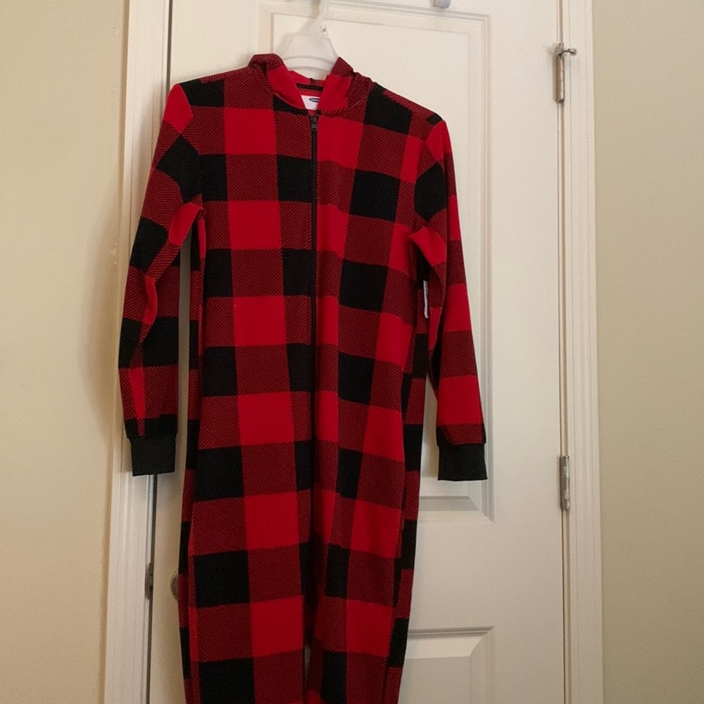 Men’s pajamas. Red buffalo pattern. New. Small